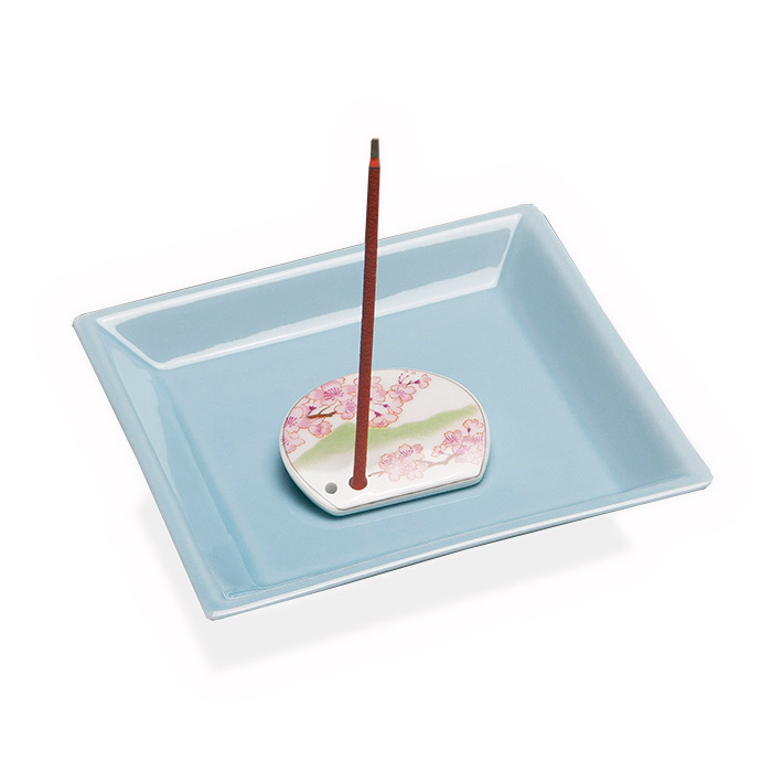 Porcelain Incense Holder Plum Blossoms/Umemi